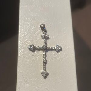 Elegant Silver Cross Pendant